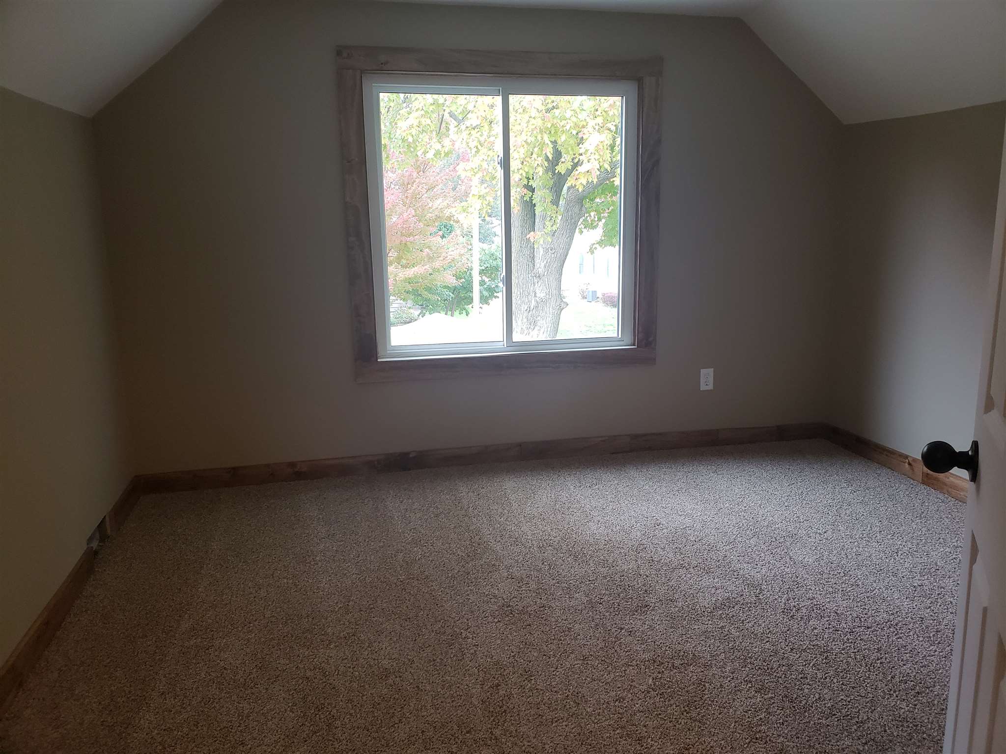 330 North 10th Street Decatur, IN 46733 - Photo 13 of 24