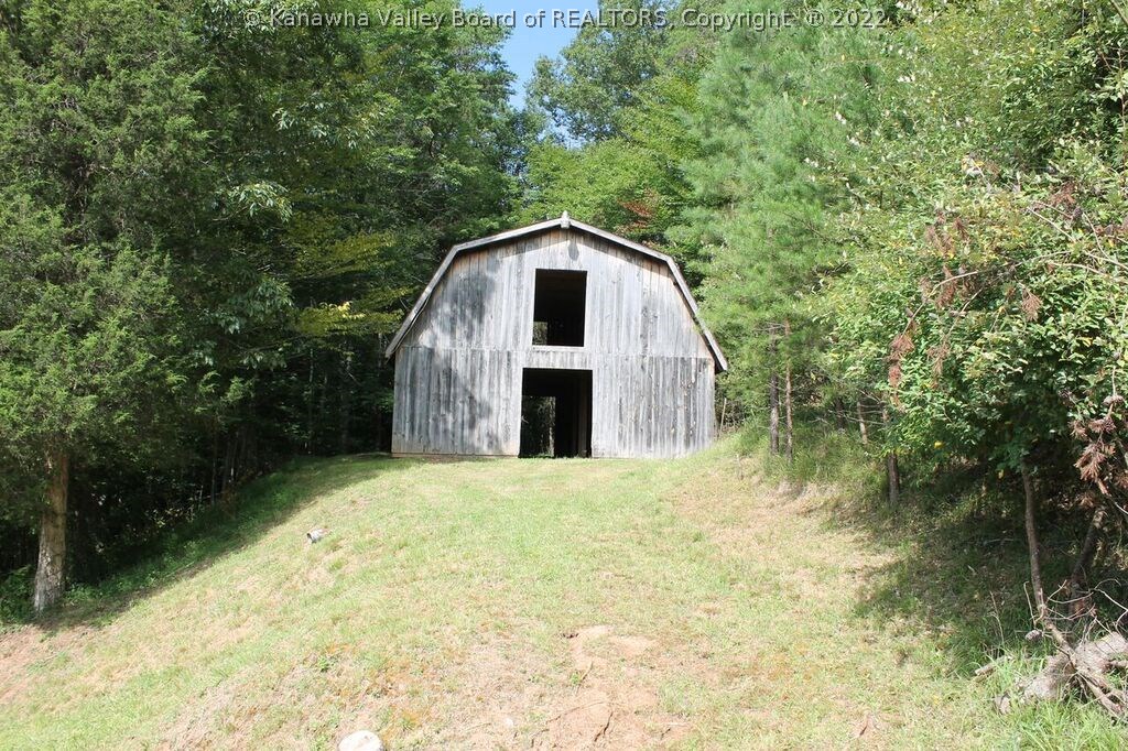 1236 Buff Creek Road Hurricane, WV 25526 - Photo 16 of 16 Gallery Image 16