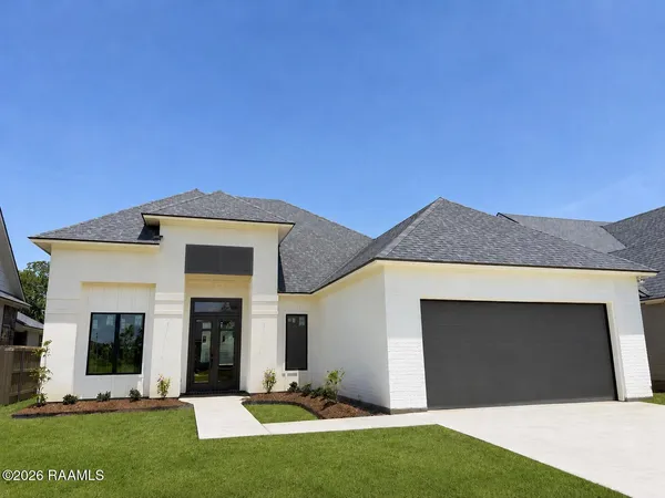 $439,900 | 109 Fountain Mdw Drive, Broussard, LA 70518
