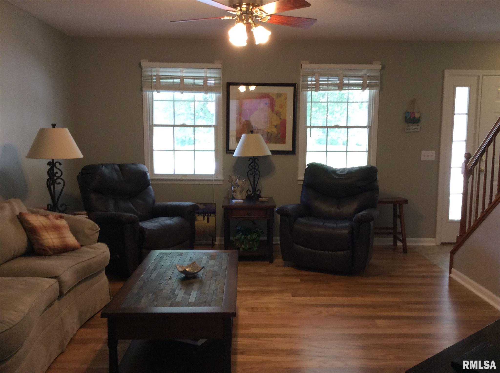 9 Hunters Ridge Drive Mount Vernon, IL 62864 - Photo 4 of 50