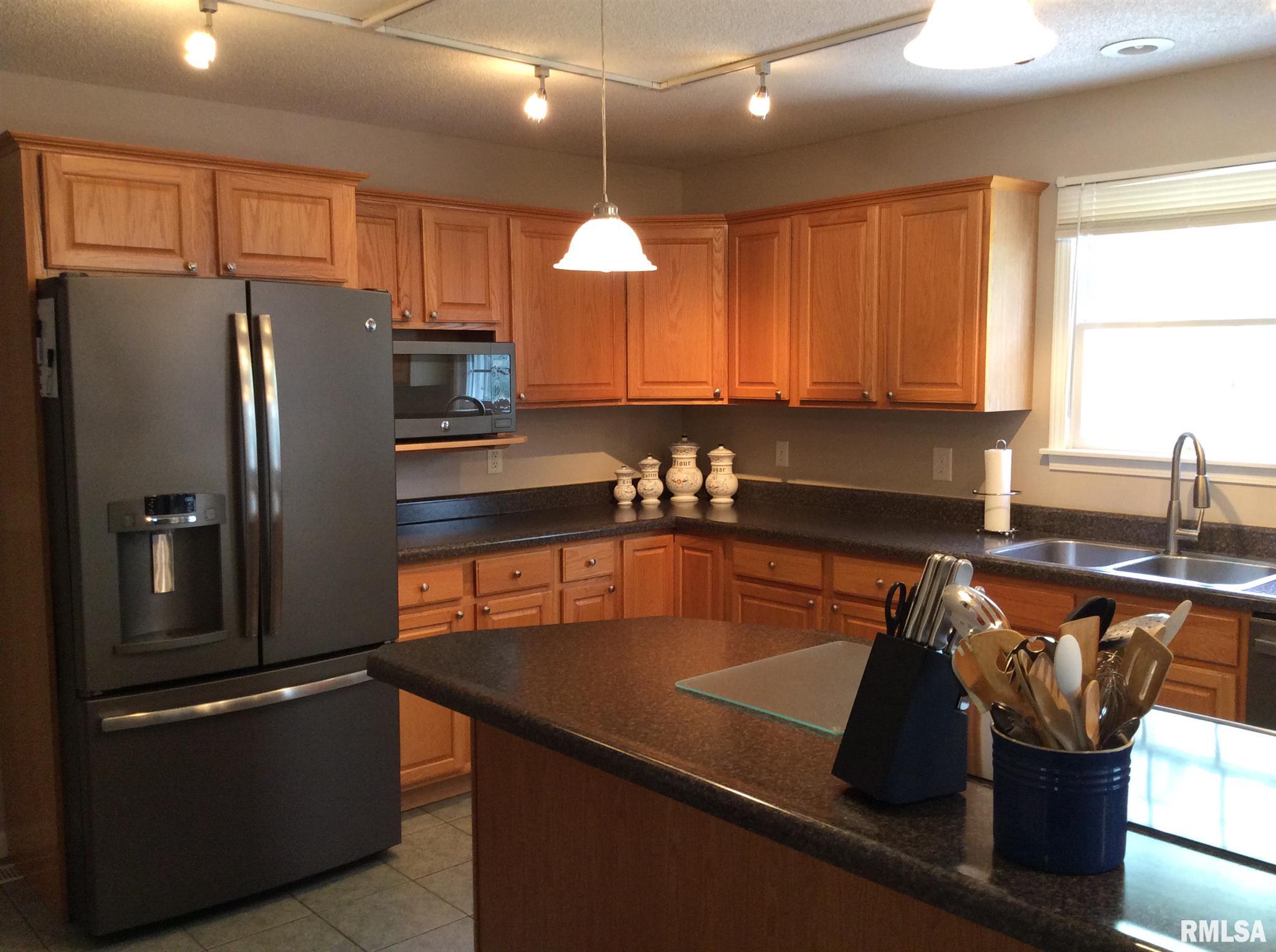 9 Hunters Ridge Drive Mount Vernon, IL 62864 - Photo 10 of 50