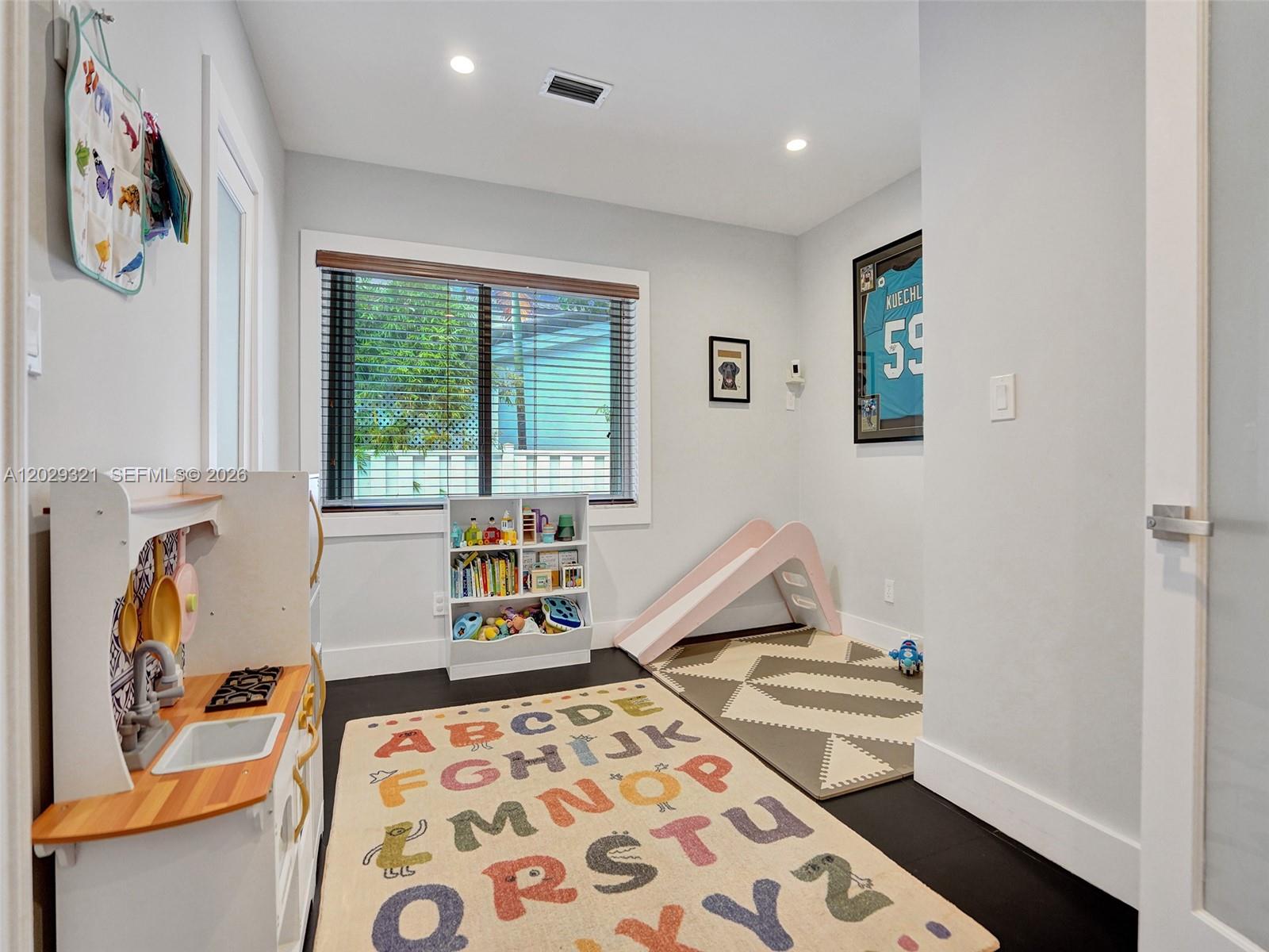 1912 Northeast 119th Road North Miami, FL 33181 - Photo 44 of 66