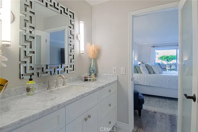 $975,000 | 220 Nice Lane, Unit 215, Newport Beach, CA 92663