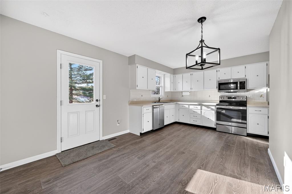 85 Atwater Drive St. Peters, MO 63376 - Photo 11 of 49