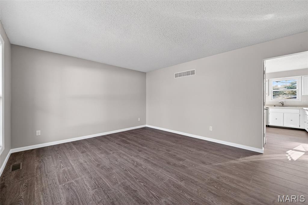 85 Atwater Drive St. Peters, MO 63376 - Photo 5 of 49