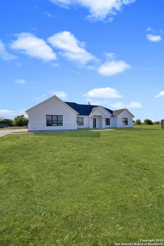 $719,000 | 222 Double Crk Loop, Seguin, TX 78155