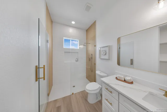 $719,000 | 222 Double Crk Loop, Seguin, TX 78155