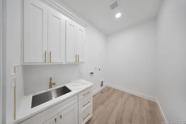 $719,000 | 222 Double Crk Loop, Seguin, TX 78155