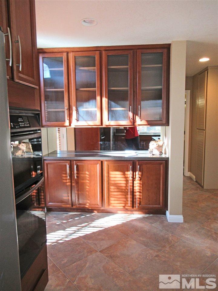 2509 Starr Meadows Loop Reno, NV 89519 - Photo 5 of 18 a view of an empty room with a window