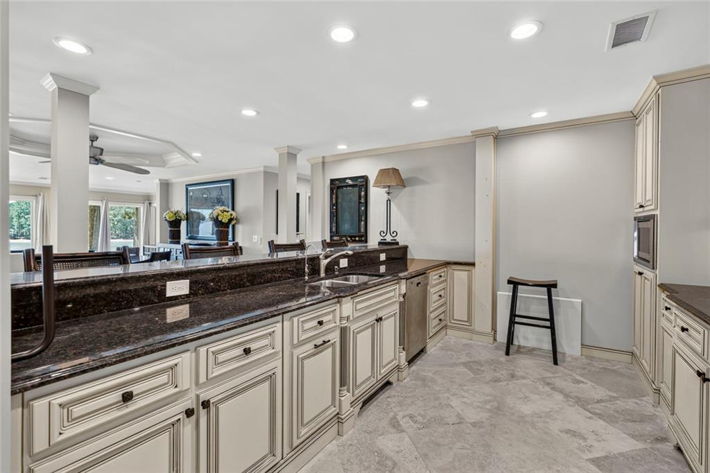 6576 Yacht Club Road Flowery Branch, GA 30542 - Photo 122 of 186