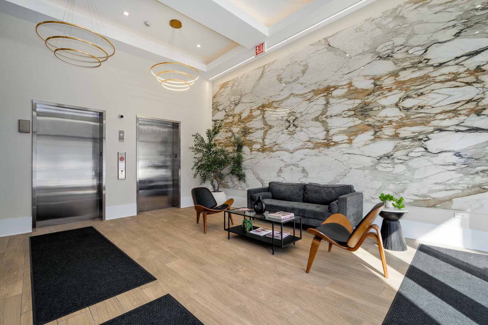812 West Adams Street, Unit 1PH1 Chicago, IL 60607 - Photo 2 of 11
