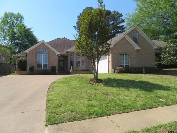 $3,100 | 702 West Heritage Drive, Tyler, TX 75703