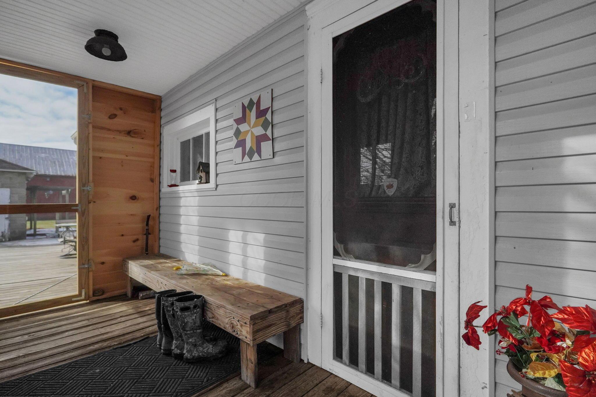 4124 County Road Frankfort, OH 45628 - Photo 34 of 61 34-web-or-mls-4124-co-rd-550