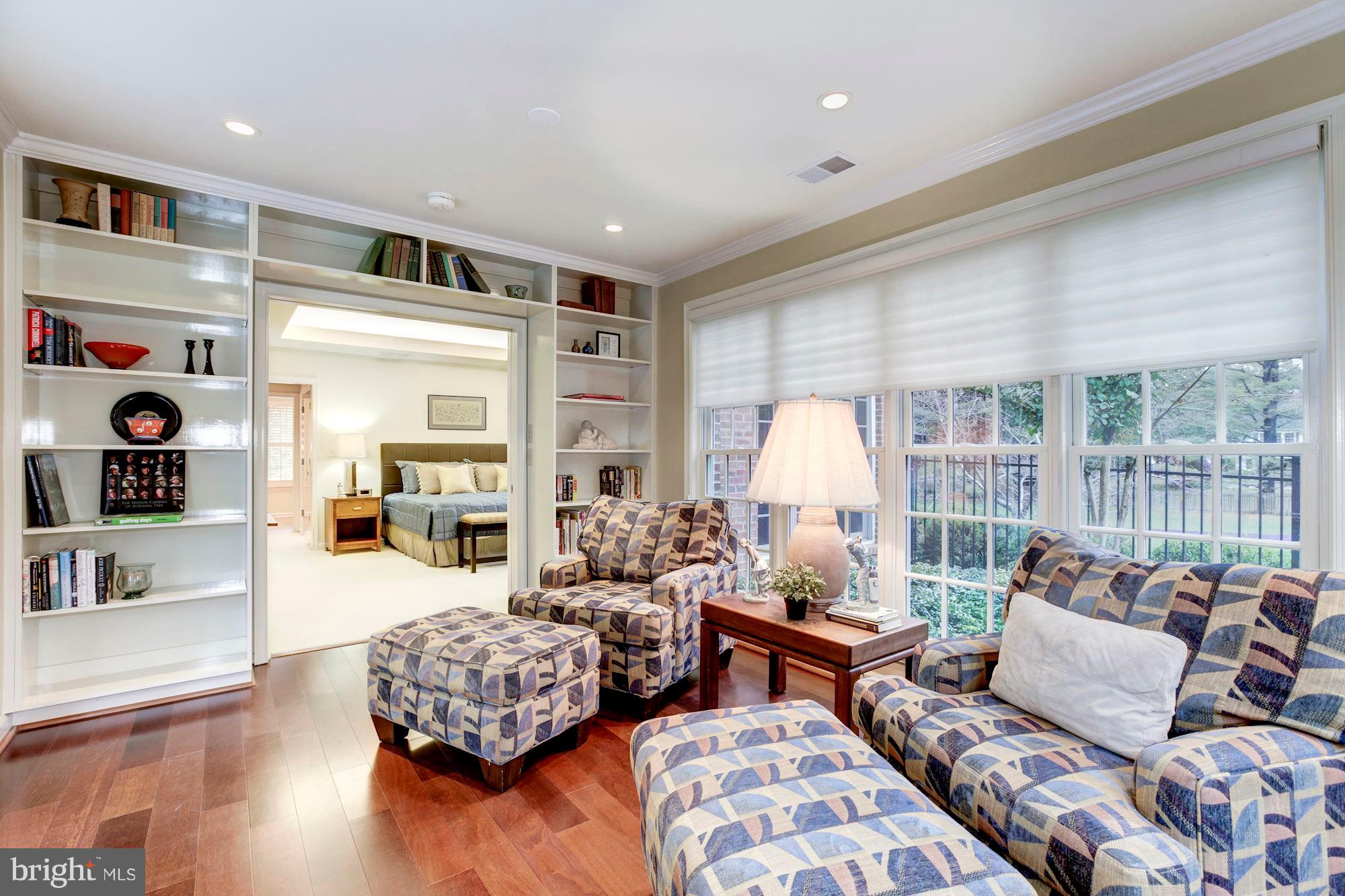 11000 Cripplegate Road Potomac, MD 20854 - Photo 19 of 44 a living room with furniture and a large window