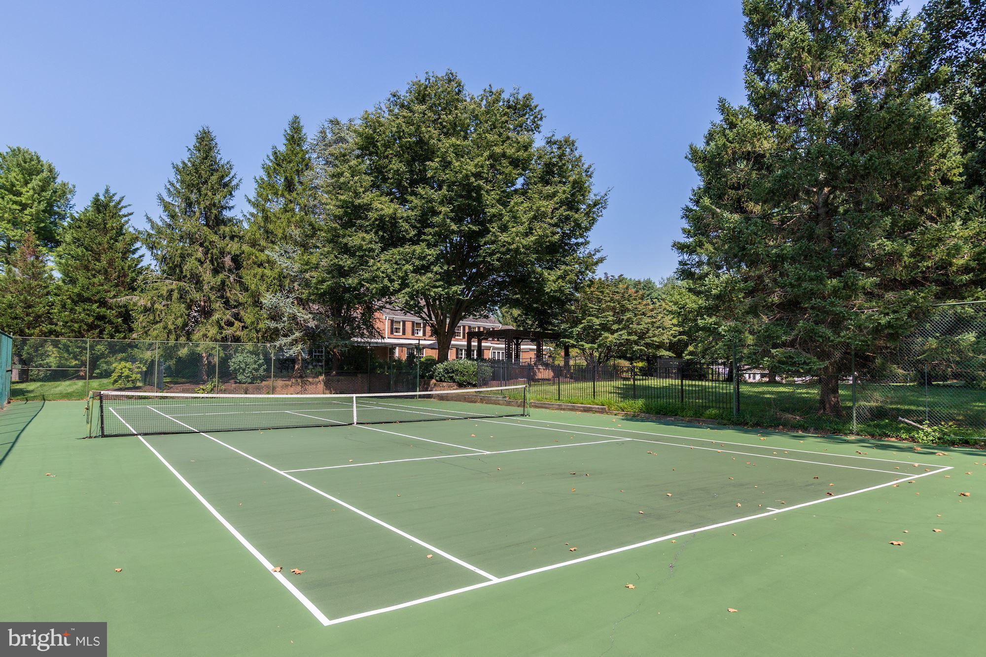 11000 Cripplegate Road Potomac, MD 20854 - Photo 40 of 44 a view of a tennis court