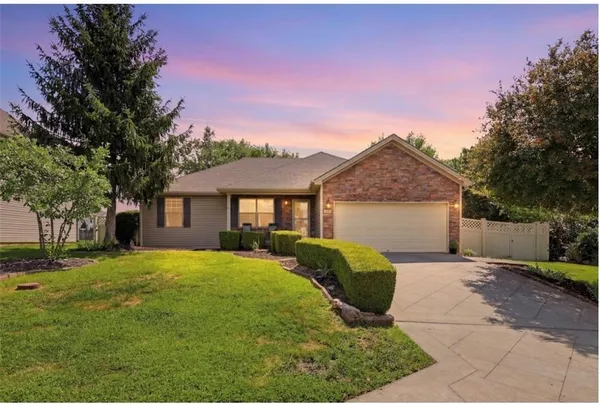 $300,000 | 14501 Richmond Avenue, Grandview, MO 64030