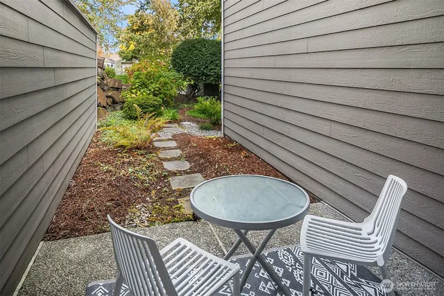 $440,000 | 3752 Providence Point Drive Southeast, Unit 1403, Issaquah, WA 98029