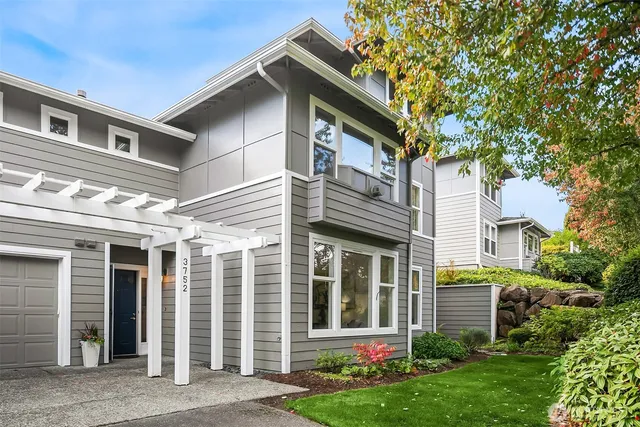 $440,000 | 3752 Providence Point Drive Southeast, Unit 1403, Issaquah, WA 98029