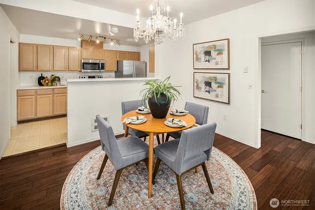 $440,000 | 3752 Providence Point Drive Southeast, Unit 1403, Issaquah, WA 98029