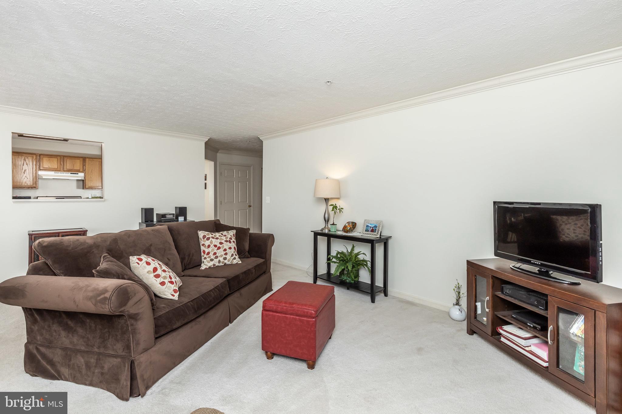 9601 Haven Farm Road, Unit E Perry Hall, MD 21128 - Photo 12 of 30 Living Room