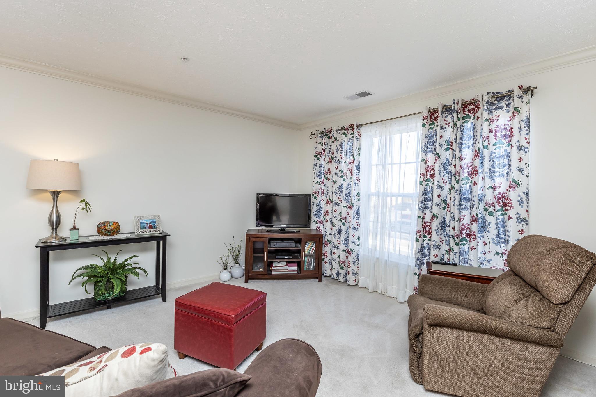 9601 Haven Farm Road, Unit E Perry Hall, MD 21128 - Photo 10 of 30 Living Room