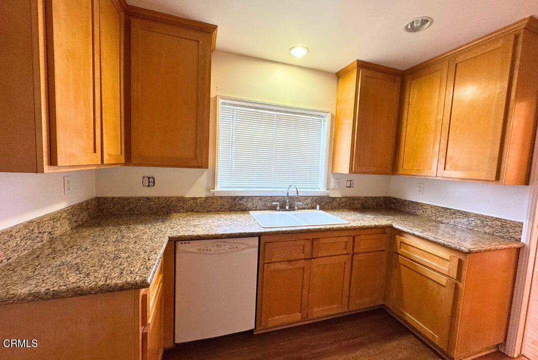 44215 Date Avenue Lancaster, CA 93534 - Photo 11 of 30 11