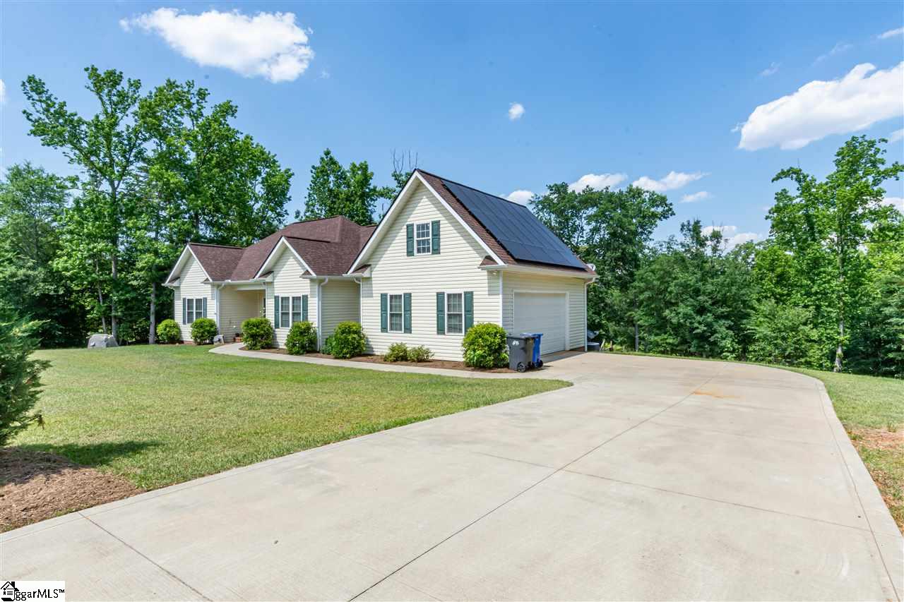 406 Boling Road Greenville, SC 29611 - Photo 3 of 32 Gallery Image 3
