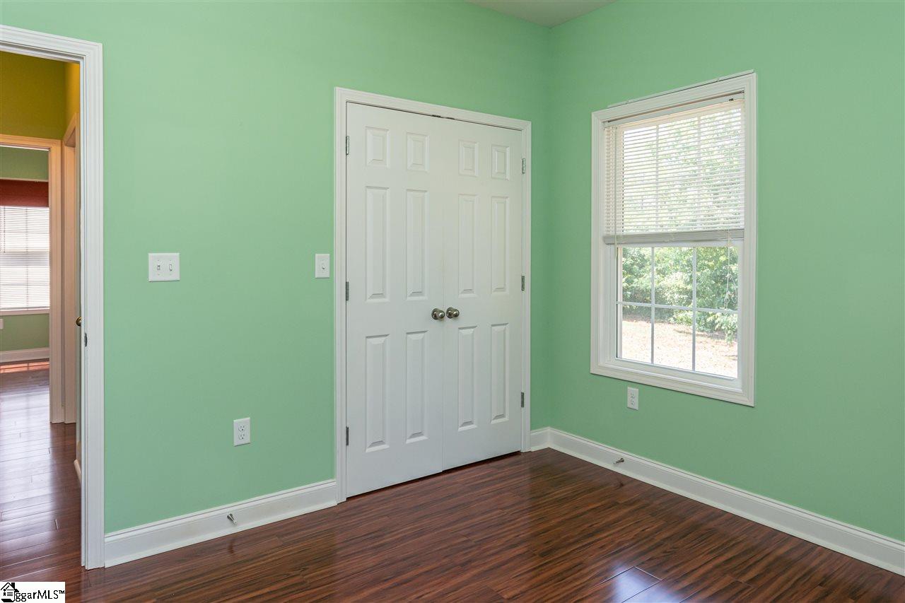406 Boling Road Greenville, SC 29611 - Photo 24 of 32 Gallery Image 24