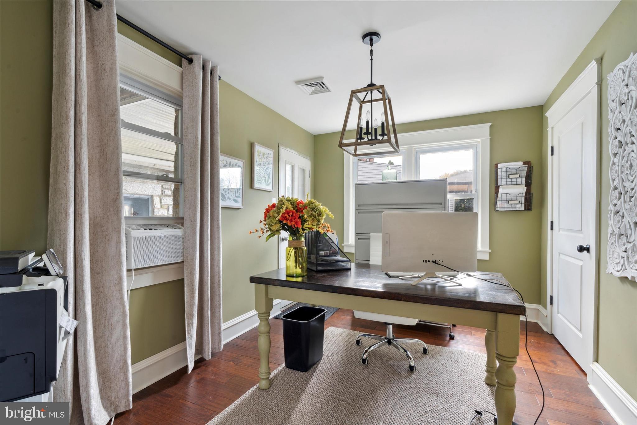 706 MacDade Boulevard Folsom, PA 19033 - Photo 22 of 34