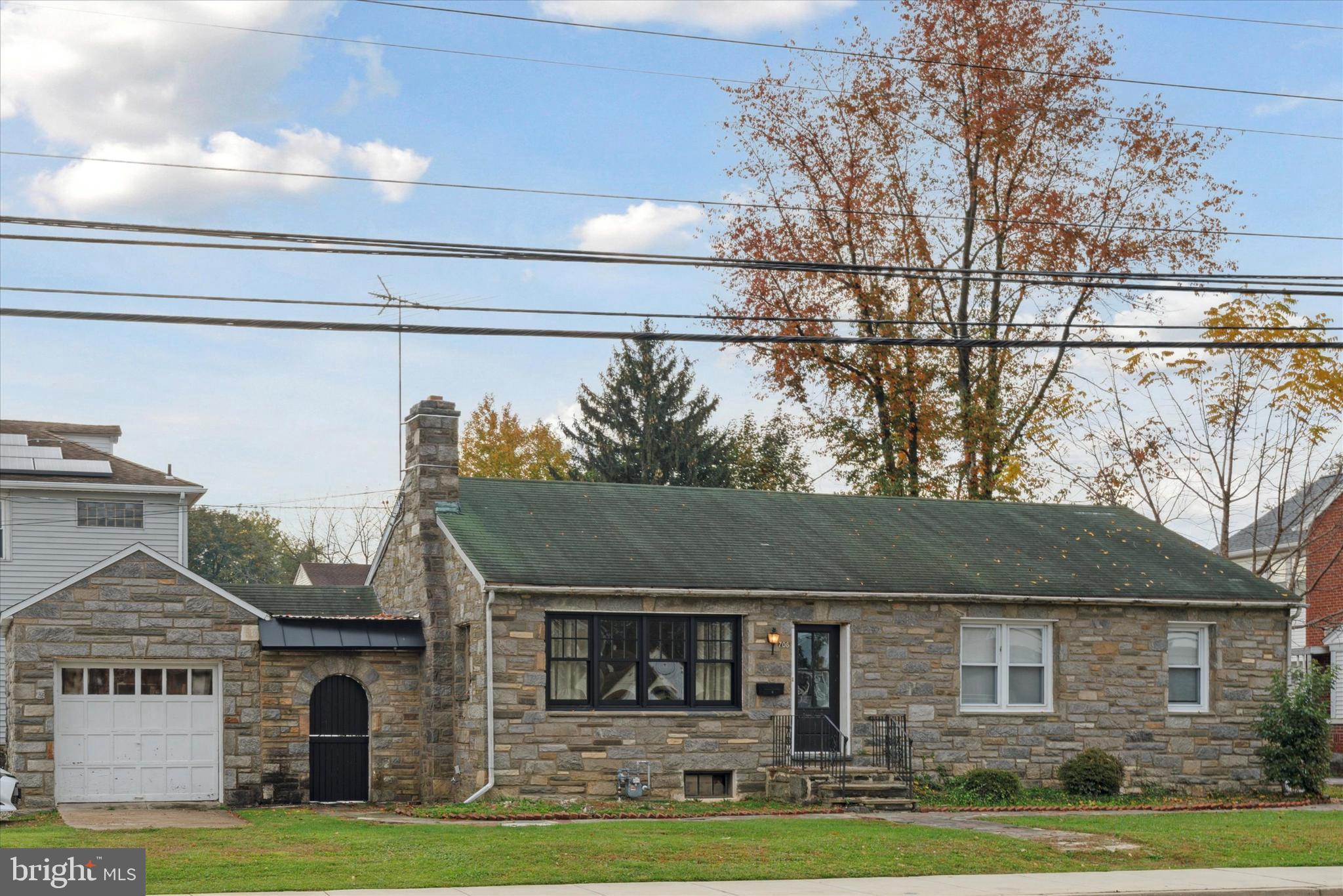 706 MacDade Boulevard Folsom, PA 19033 - Photo 23 of 34