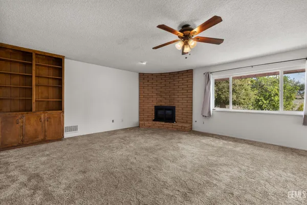 $550,000 | Undisclosed Address, Bakersfield, CA 93309