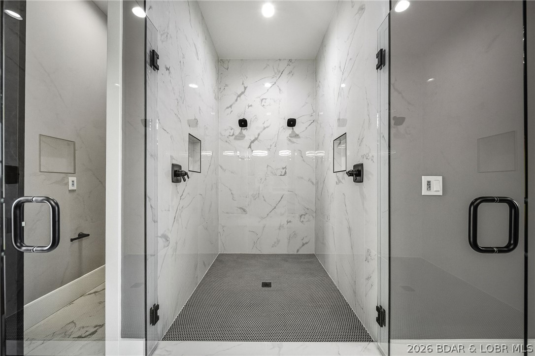 1356 Duckhead Road Lake Ozark, MO 65049 - Photo 27 of 70