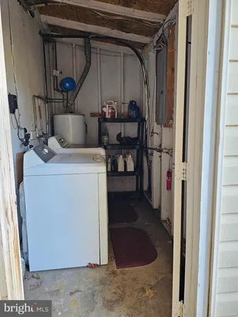 $2,000 | 726 Olde Greenwich Circle, Fredericksburg, VA 22408