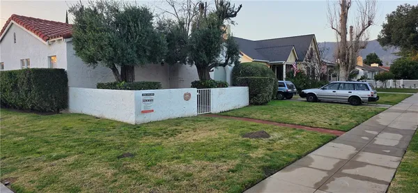 $2,300 | 3304 North Mountain View Avenue, San Bernardino, CA 92405