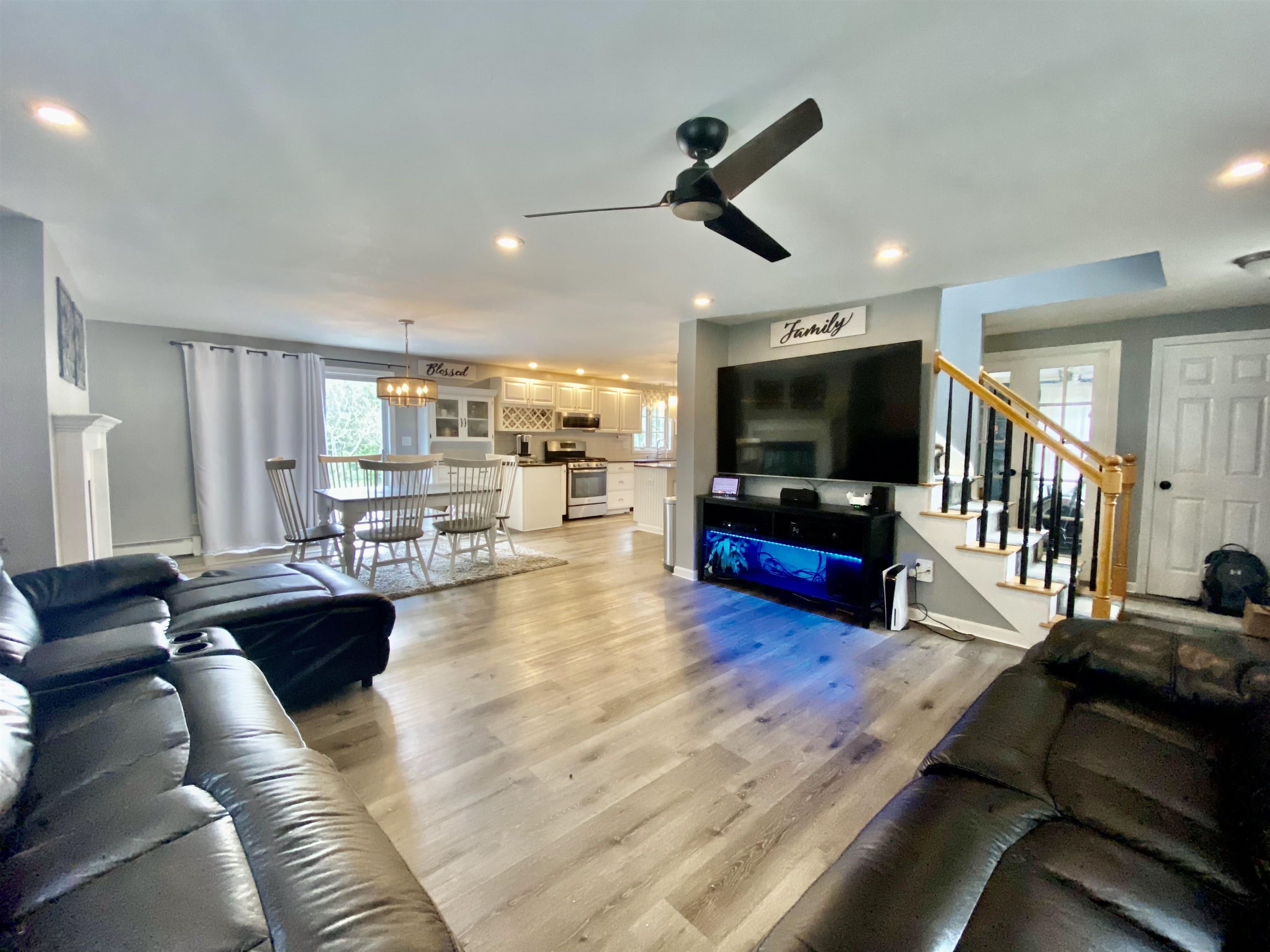 59 Varney Road Dover, NH 03820 - Photo 4 of 14