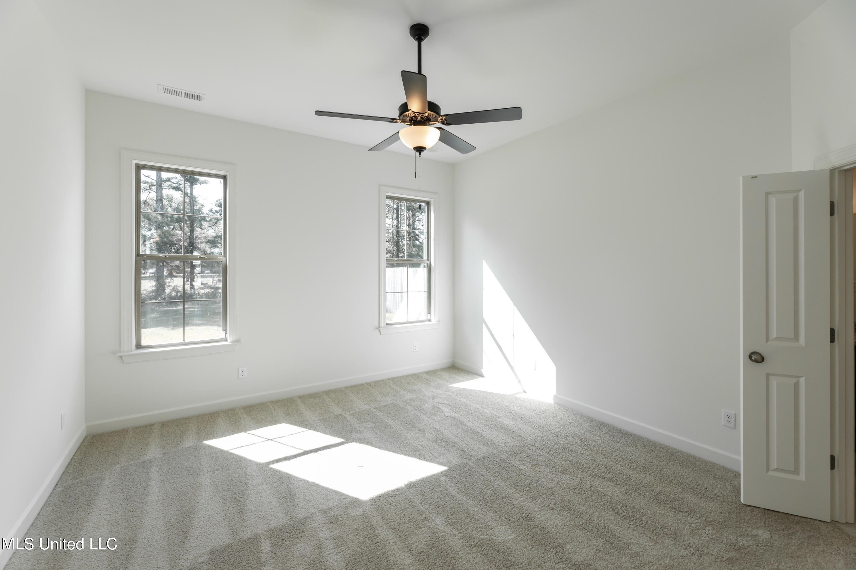 3461 Hatton Drive Nesbit, MS 38651 - Photo 7 of 19 Primary Bedroom