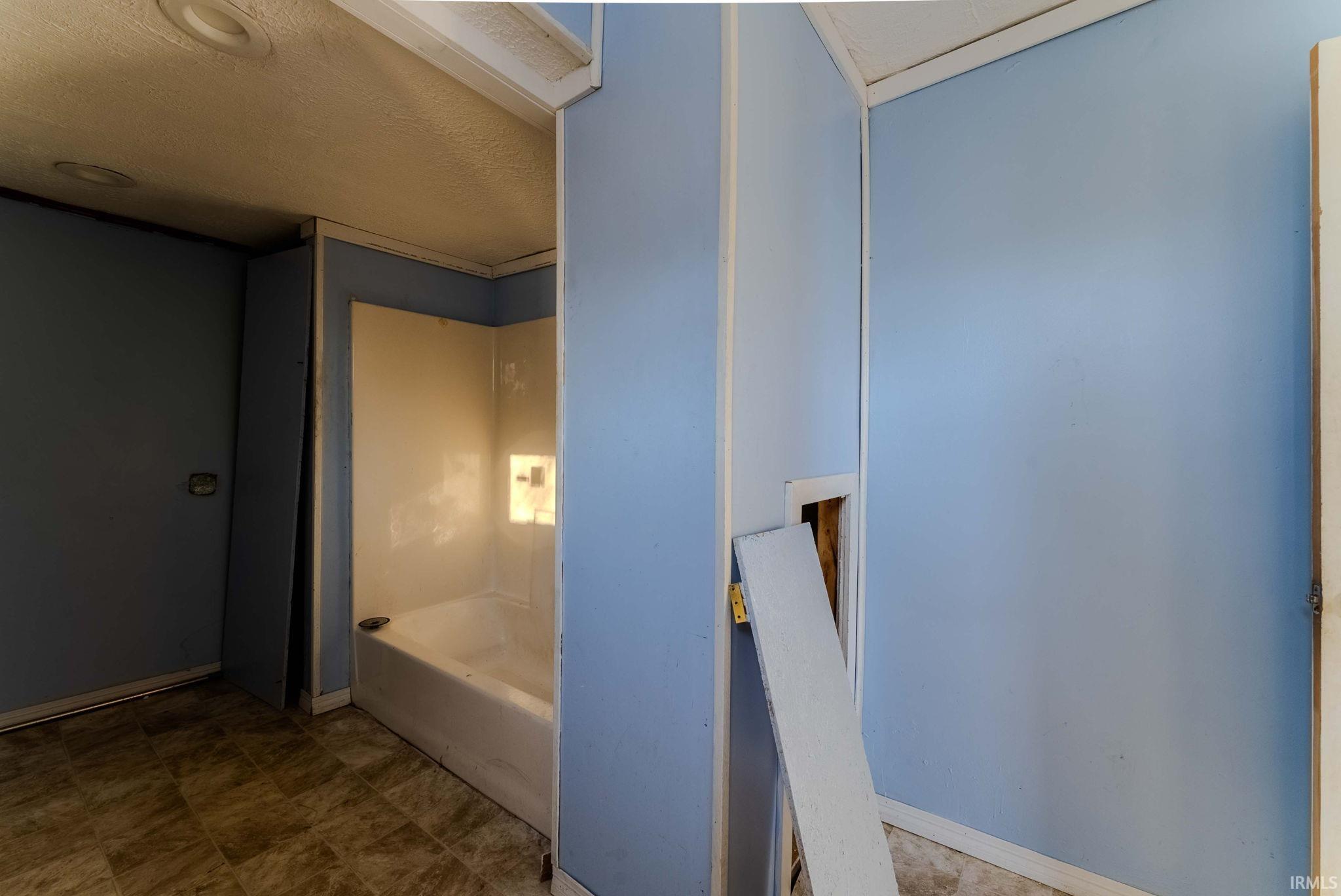 1330 Middle Street Wabash, IN 46992 - Photo 14 of 25