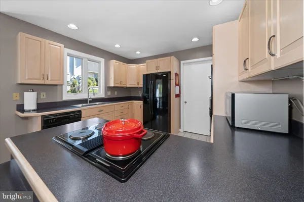 $559,900 | 1 Tarragon Court, Wilmington, DE 19808