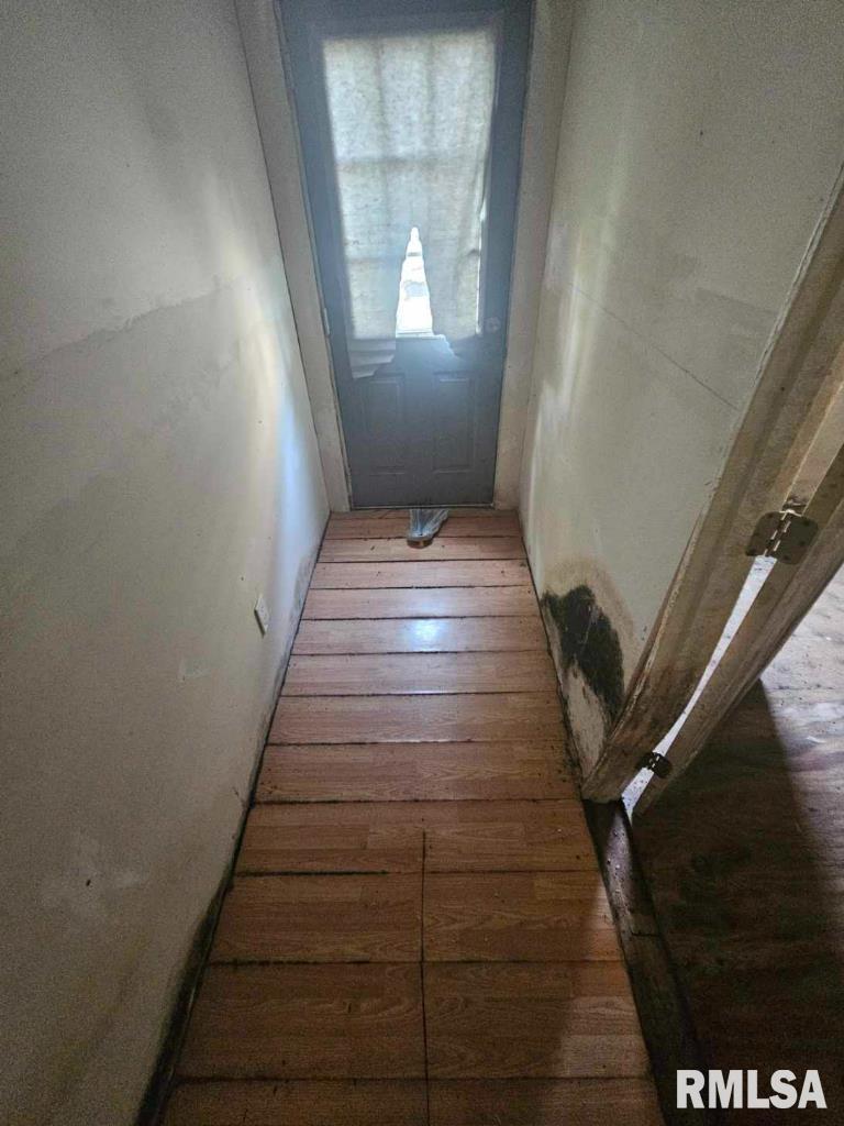 106 Beeson Street Joy, IL 61260 - Photo 2 of 8