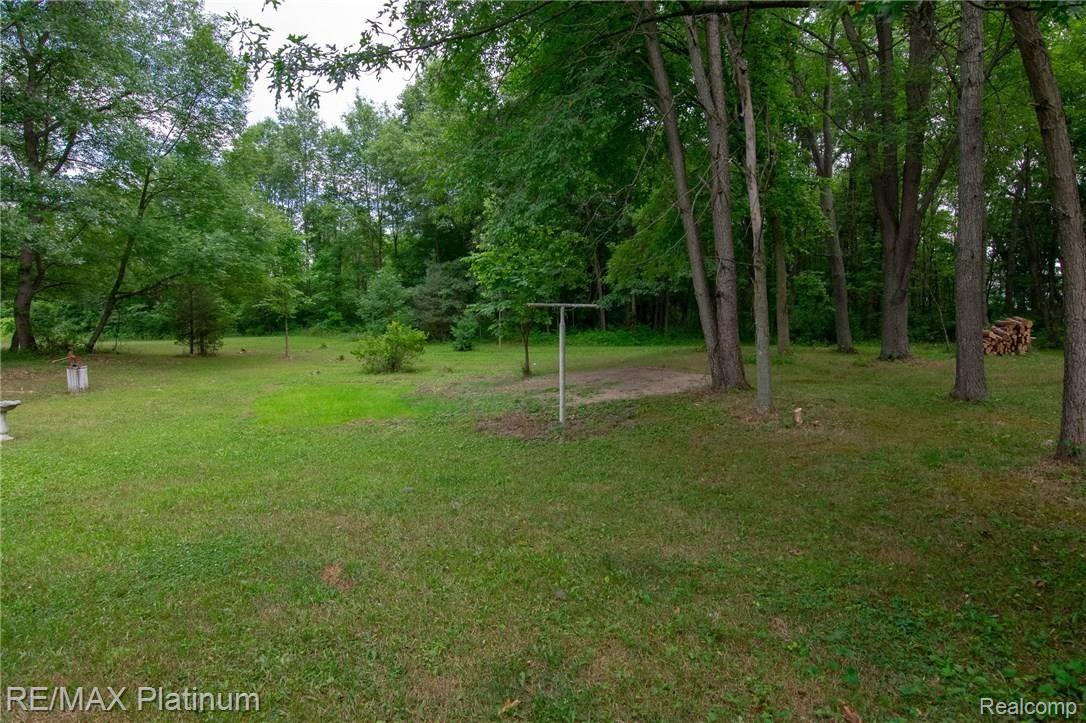 8898 Dwyer Road Howell, MI 48855 - Photo 40 of 52 1p.jpg