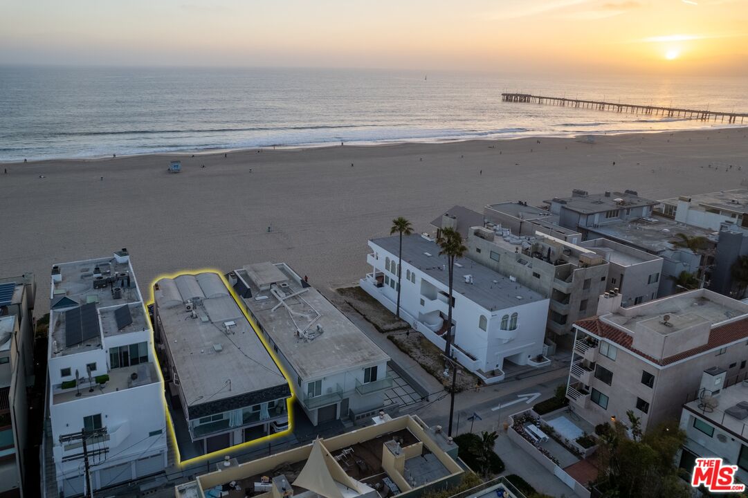 3806 Ocean Front Walk Marina del Rey, CA 90292 - Photo 35 of 40 an aerial view of a ocean view