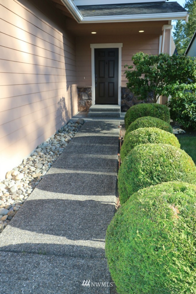 208 197th Street Southwest Bothell, WA 98012 - Photo 2 of 14