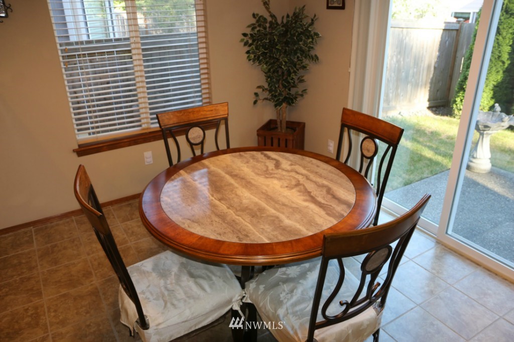 208 197th Street Southwest Bothell, WA 98012 - Photo 12 of 14