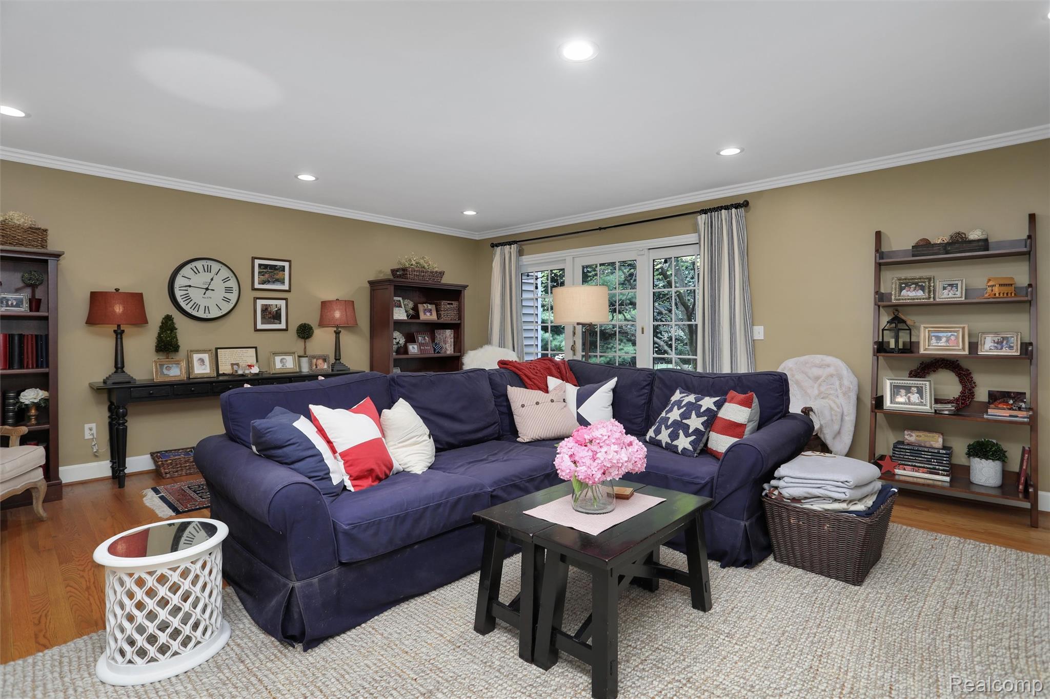 4200 Surrey Cross Road Bloomfield Hills, MI 48301 - Photo 9 of 42 Family room