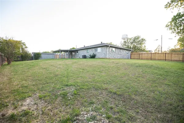$249,000 | 601 Rosenstein Street, Bells, TX 75414