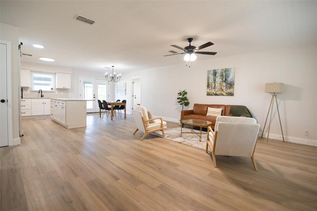 601 Rosenstein Street Bells, TX 75414 - Photo 4 of 25