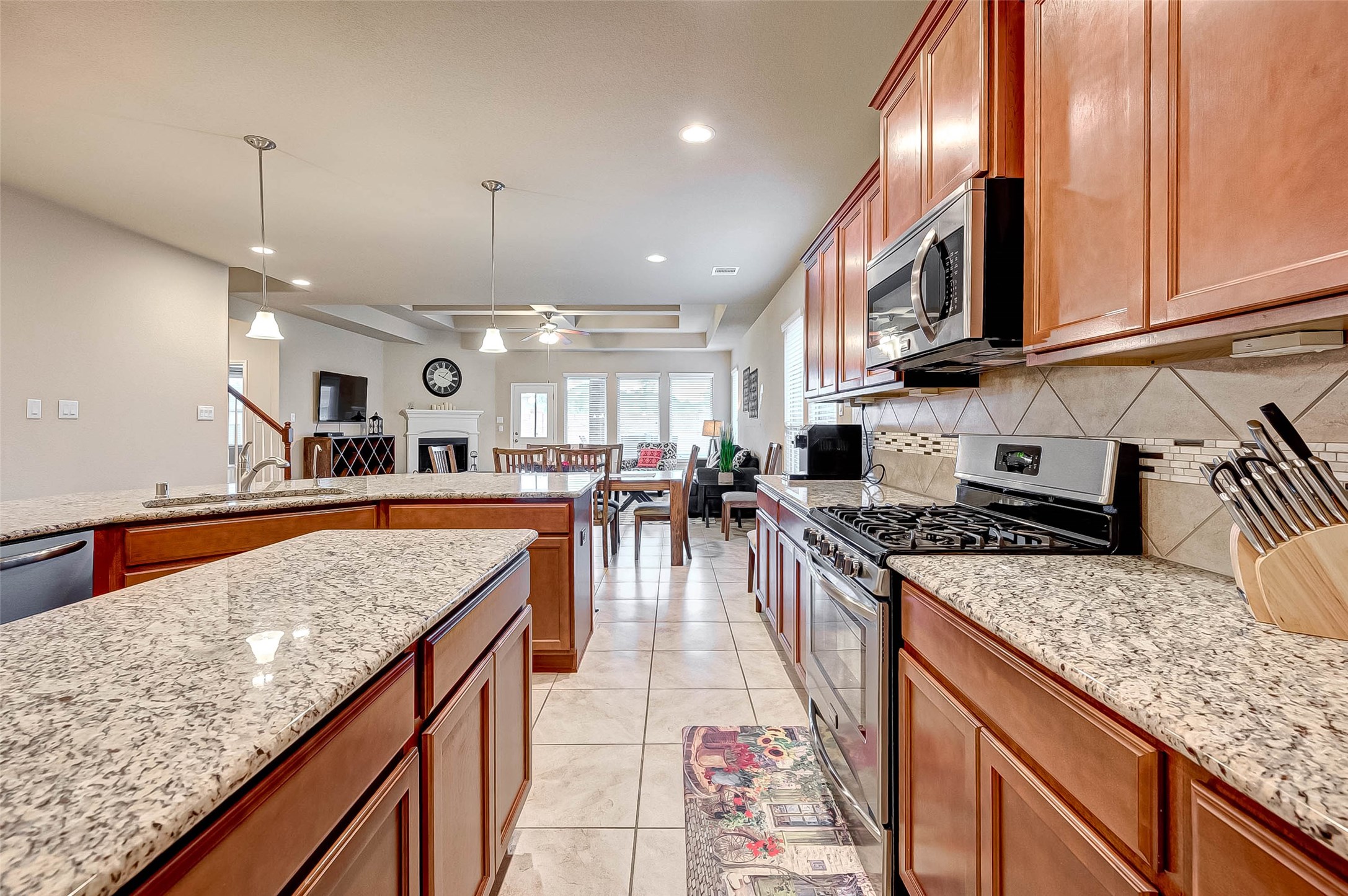 5614 Glenfield Spring Lane Spring, TX 77389 - Photo 15 of 36 Kitchen.