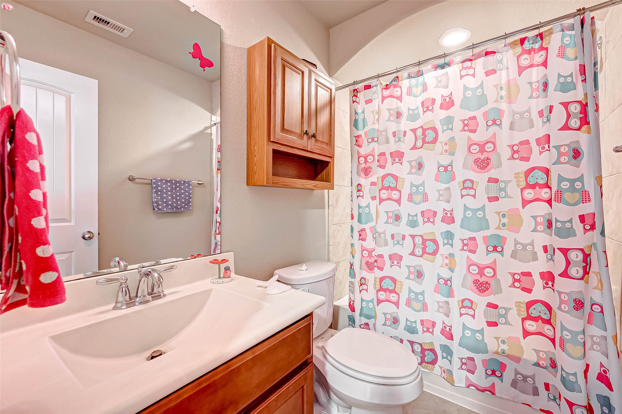 5614 Glenfield Spring Lane Spring, TX 77389 - Photo 24 of 36 Bedroom #4 en suite.