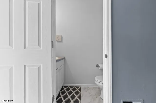 $399,500 | 25 Chelsea Way, Bridgewater, NJ 08807