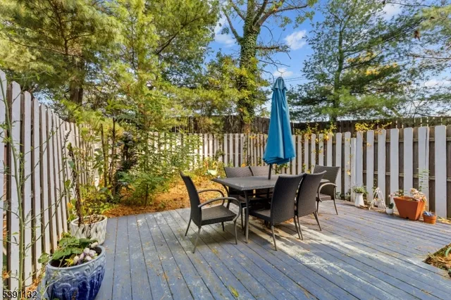 $399,500 | 25 Chelsea Way, Bridgewater, NJ 08807